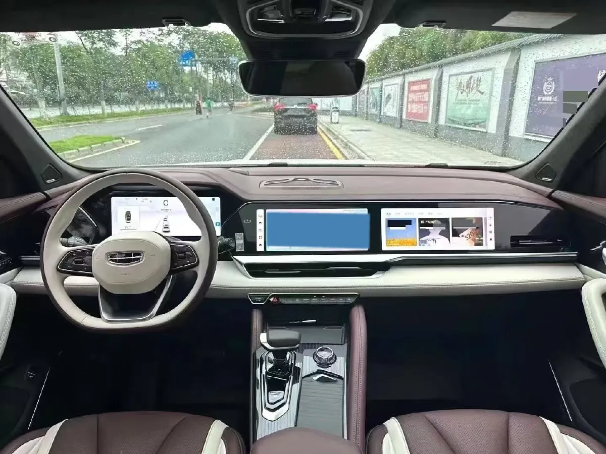 2021 Geely Monjaro 2.0T 218HP L4 7DCT,autocango,china used car exporter,china ev exporter,chinese used car exporter,chinese used ev exporter