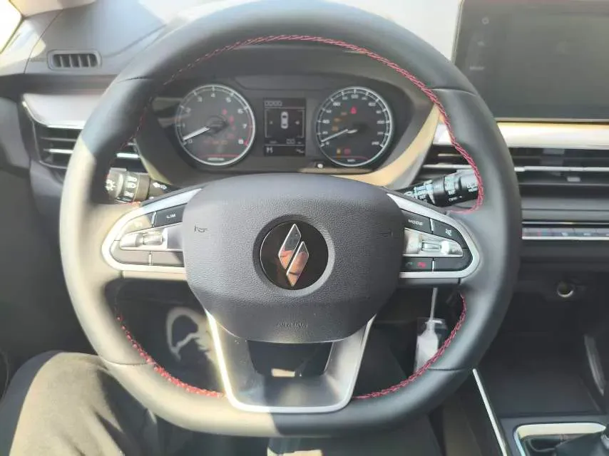 2024 Karry X6 1.6L 122HP L4 5MT,autocango,china used car exporter,china ev exporter,chinese used car exporter,chinese used ev exporter