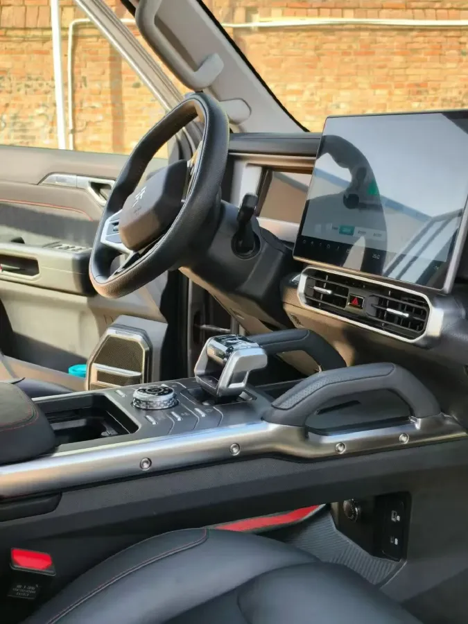 2024 Jetour ShanHai TravellerC-DM 1.5T 156HP L4 3DHT PHEV 43.24KWH,autocango,china used car exporter,china ev exporter,chinese used car exporter,chinese used ev exporter