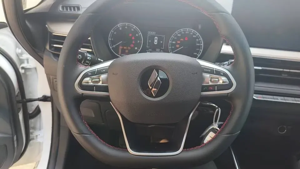 2024 Karry X6 1.6L 122HP L4 5MT,autocango,china used car exporter,china ev exporter,chinese used car exporter,chinese used ev exporter