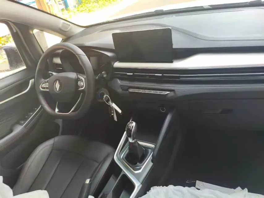 2024 Karry X6 1.6L 122HP L4 5MT,autocango,china used car exporter,china ev exporter,chinese used car exporter,chinese used ev exporter