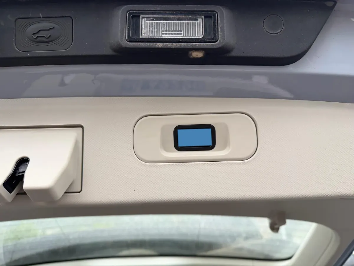 2023 Geely ICON 1.5T 181HP L4 7DCT,autocango,china used car exporter,china ev exporter,chinese used car exporter,chinese used ev exporter