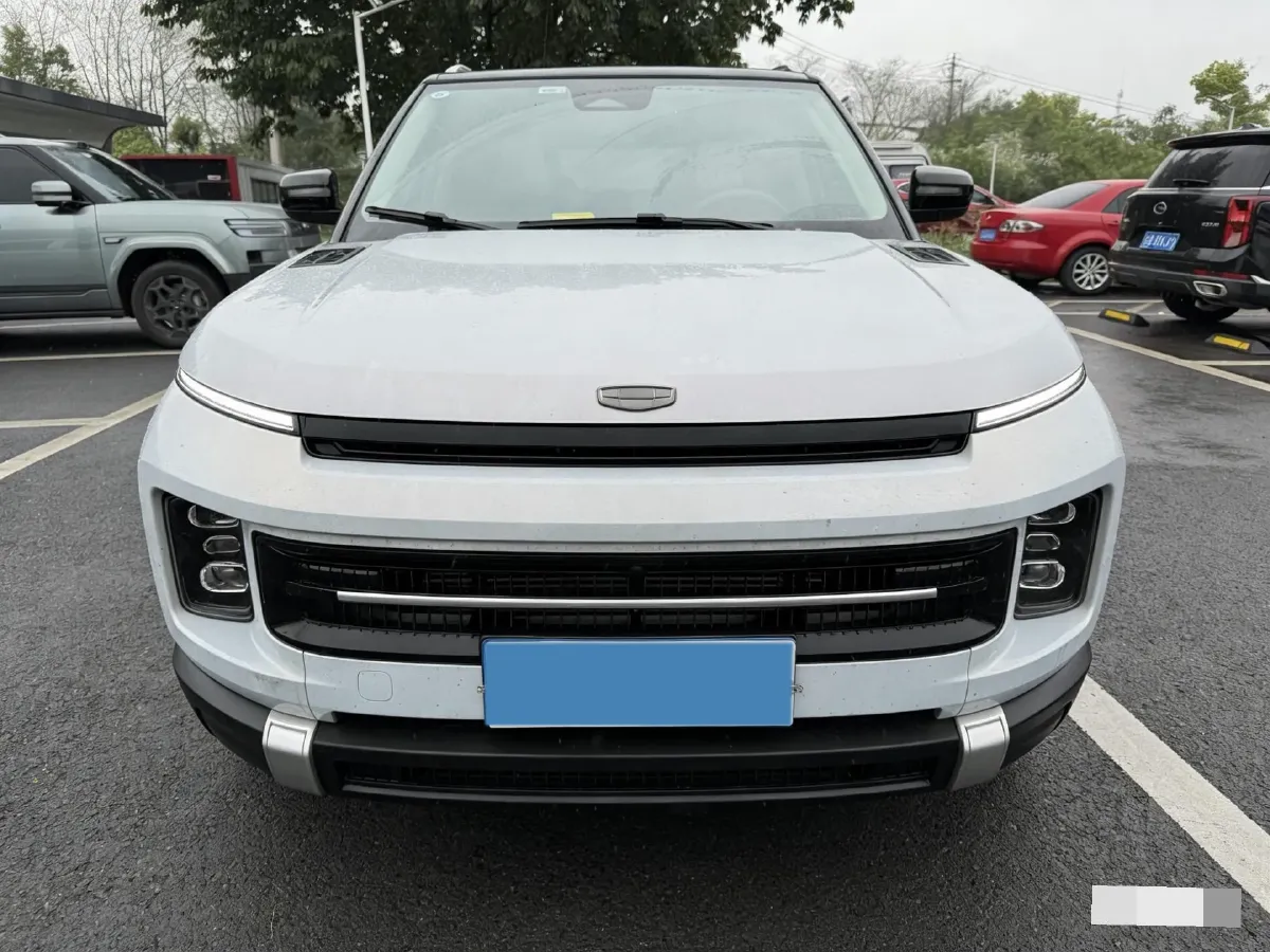 2023 Geely ICON 1.5T 181HP L4 7DCT,autocango,china used car exporter,china ev exporter,chinese used car exporter,chinese used ev exporter