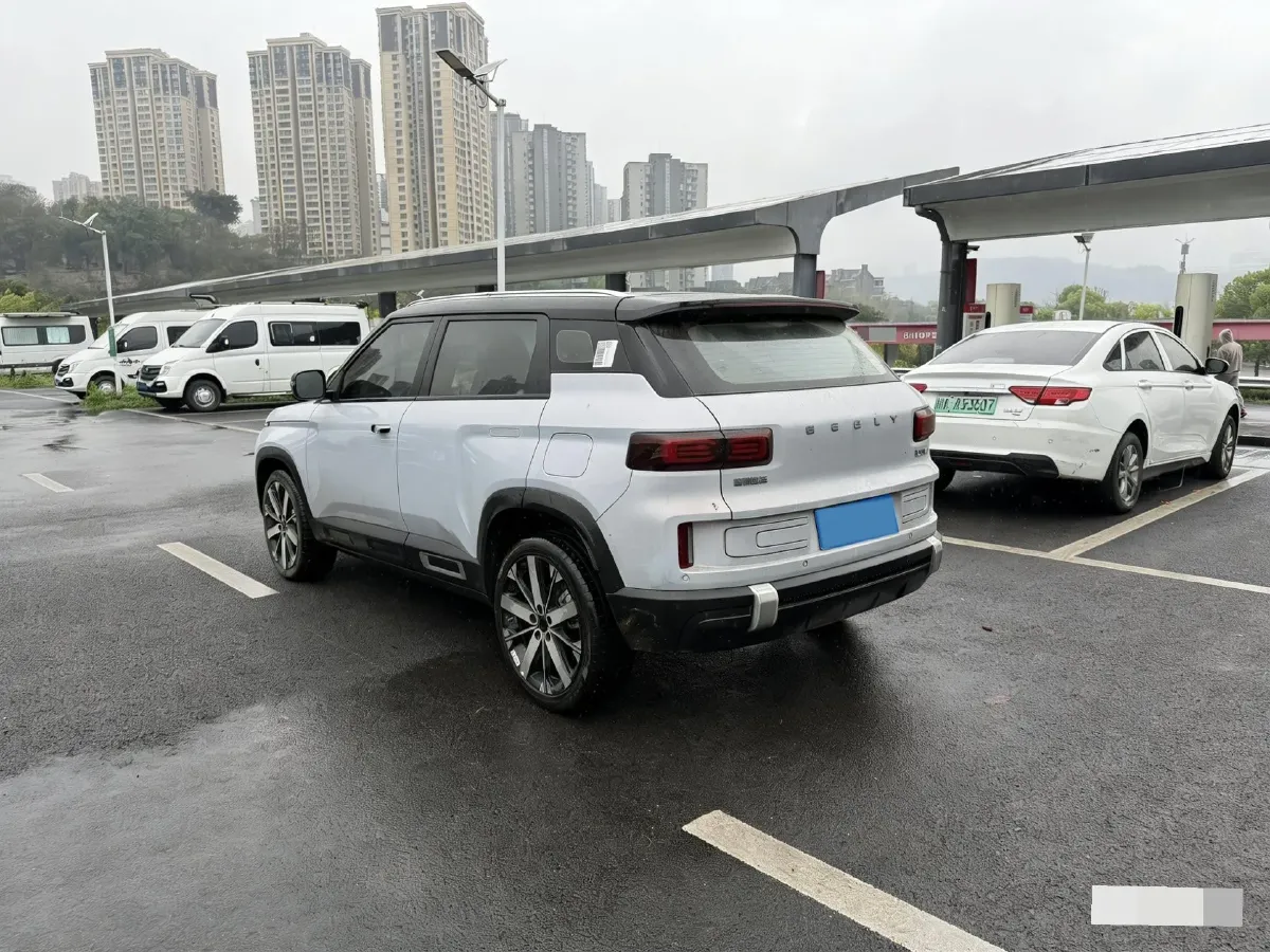 2023 Geely ICON 1.5T 181HP L4 7DCT,autocango,china used car exporter,china ev exporter,chinese used car exporter,chinese used ev exporter