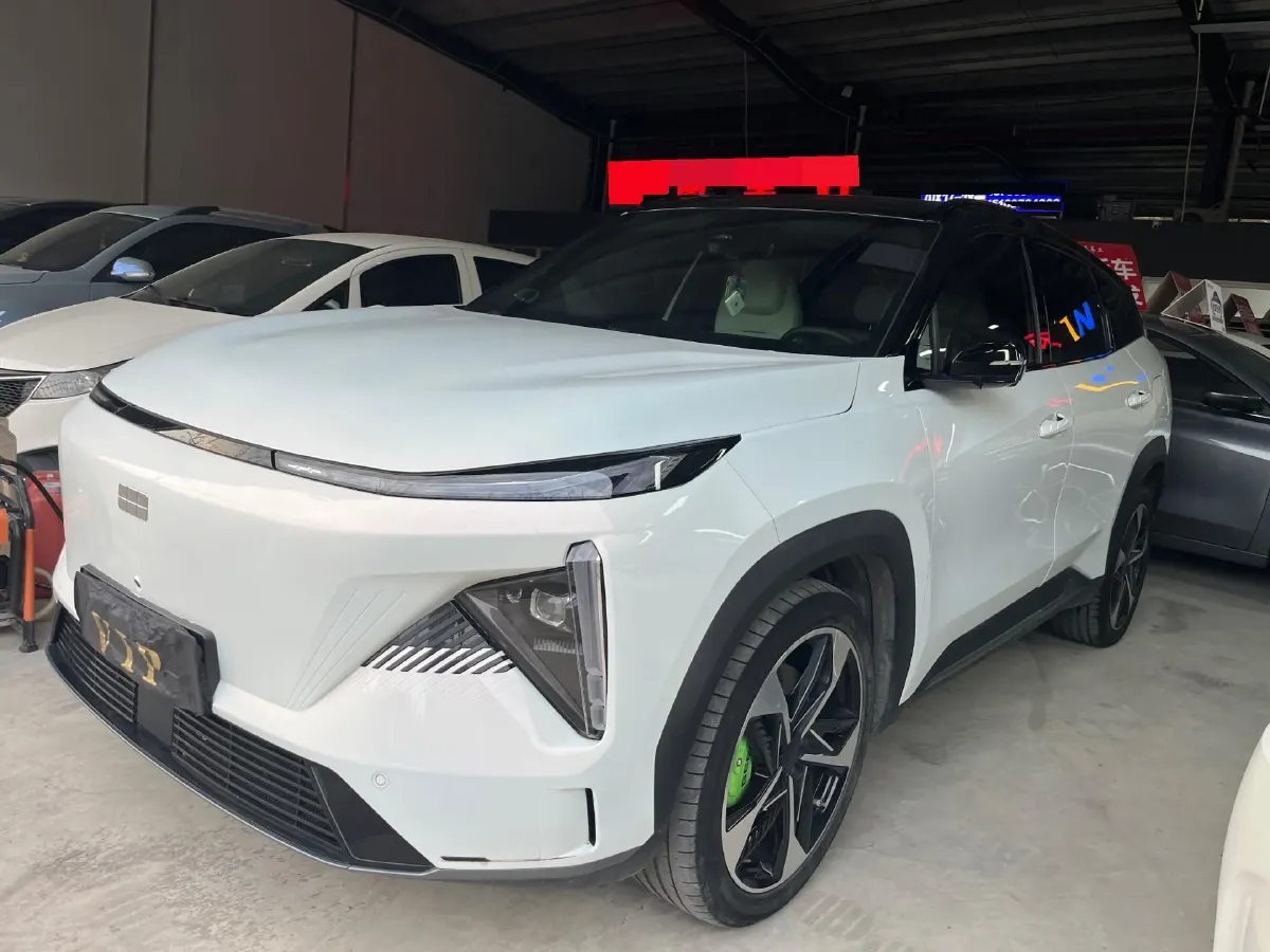 2023 Geely Galaxy L7 1.5T 163HP L4 3DHT PHEV 18.7KWH,autocango,china used car exporter,china ev exporter,chinese used car exporter,chinese used ev exporter