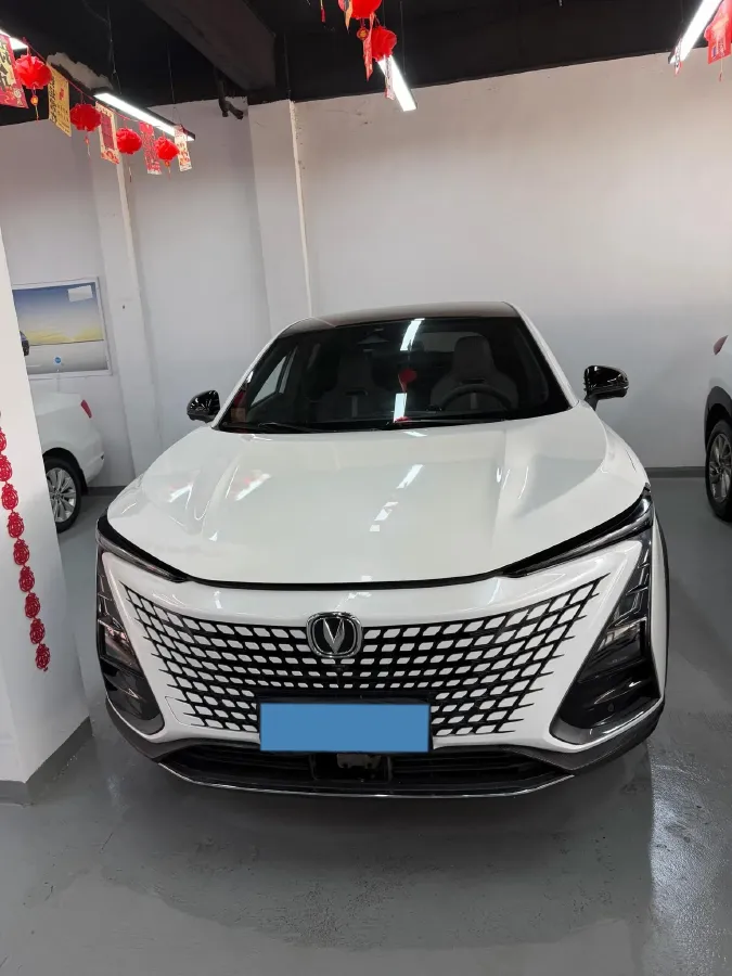2022 ChangAn UNI-T 1.5T 188HP L4 7DCT,autocango,china used car exporter,china ev exporter,chinese used car exporter,chinese used ev exporter
