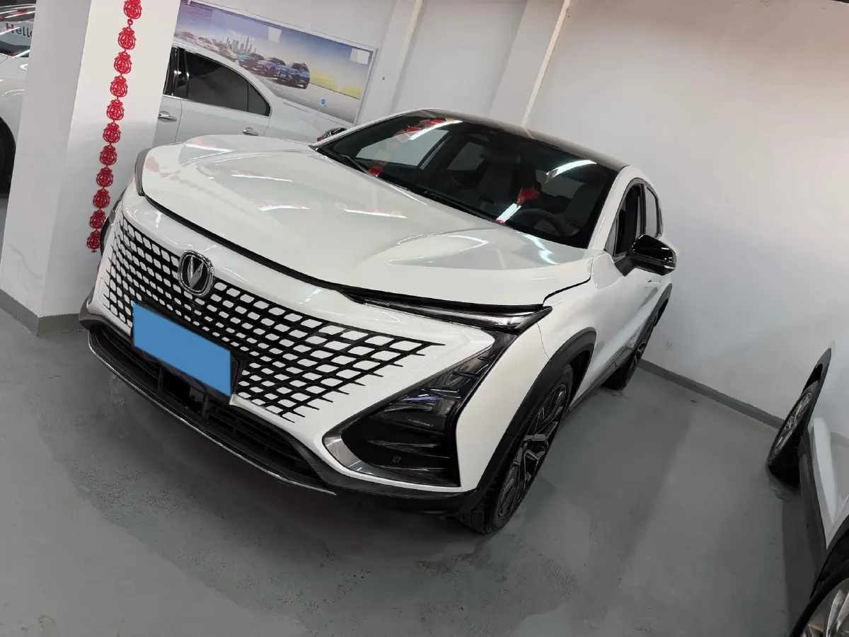 2022 ChangAn UNI-T 1.5T 188HP L4 7DCT,autocango,china used car exporter,china ev exporter,chinese used car exporter,chinese used ev exporter