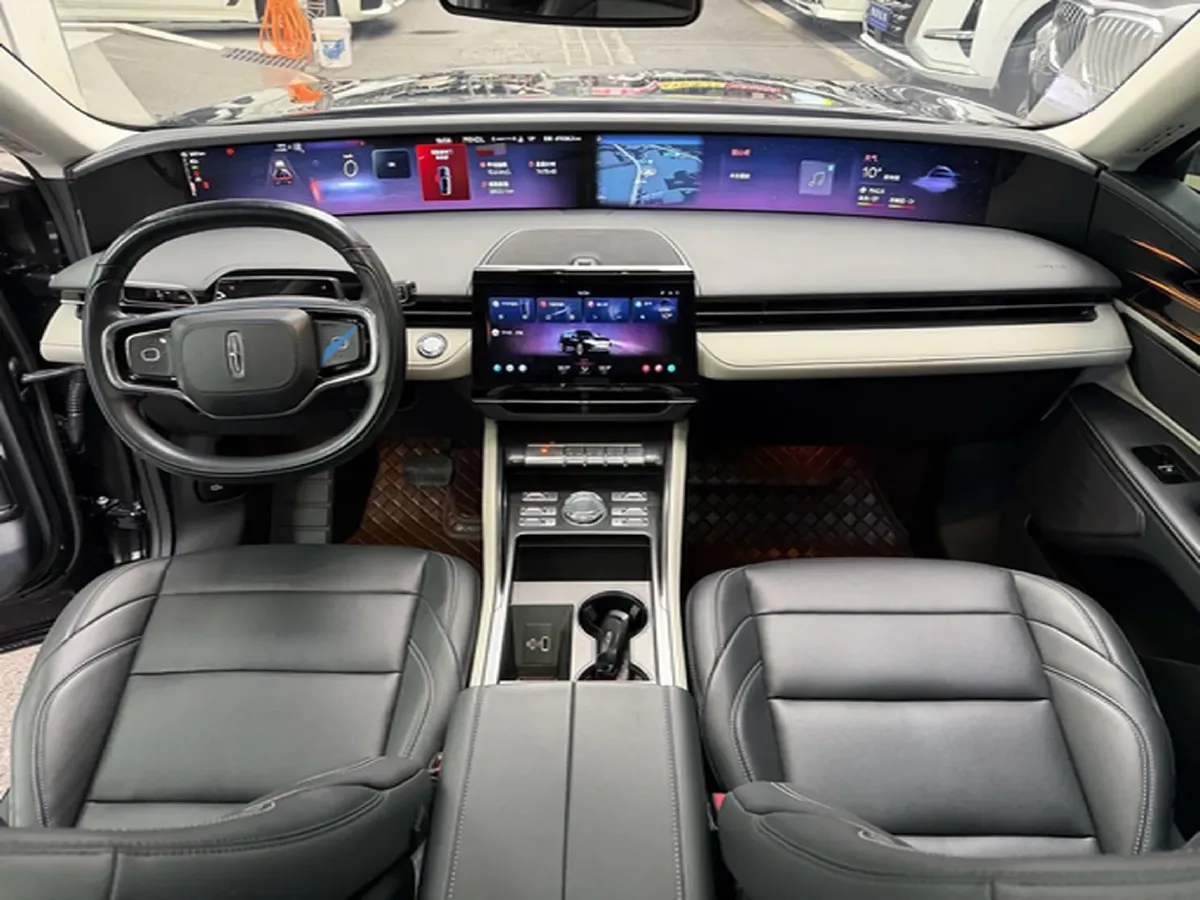 2023 Lincoln Nautilus 2.0T 261HP L4 8AT,autocango,china used car exporter,china ev exporter,chinese used car exporter,chinese used ev exporter