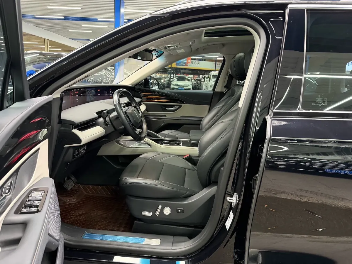 2023 Lincoln Nautilus 2.0T 261HP L4 8AT,autocango,china used car exporter,china ev exporter,chinese used car exporter,chinese used ev exporter