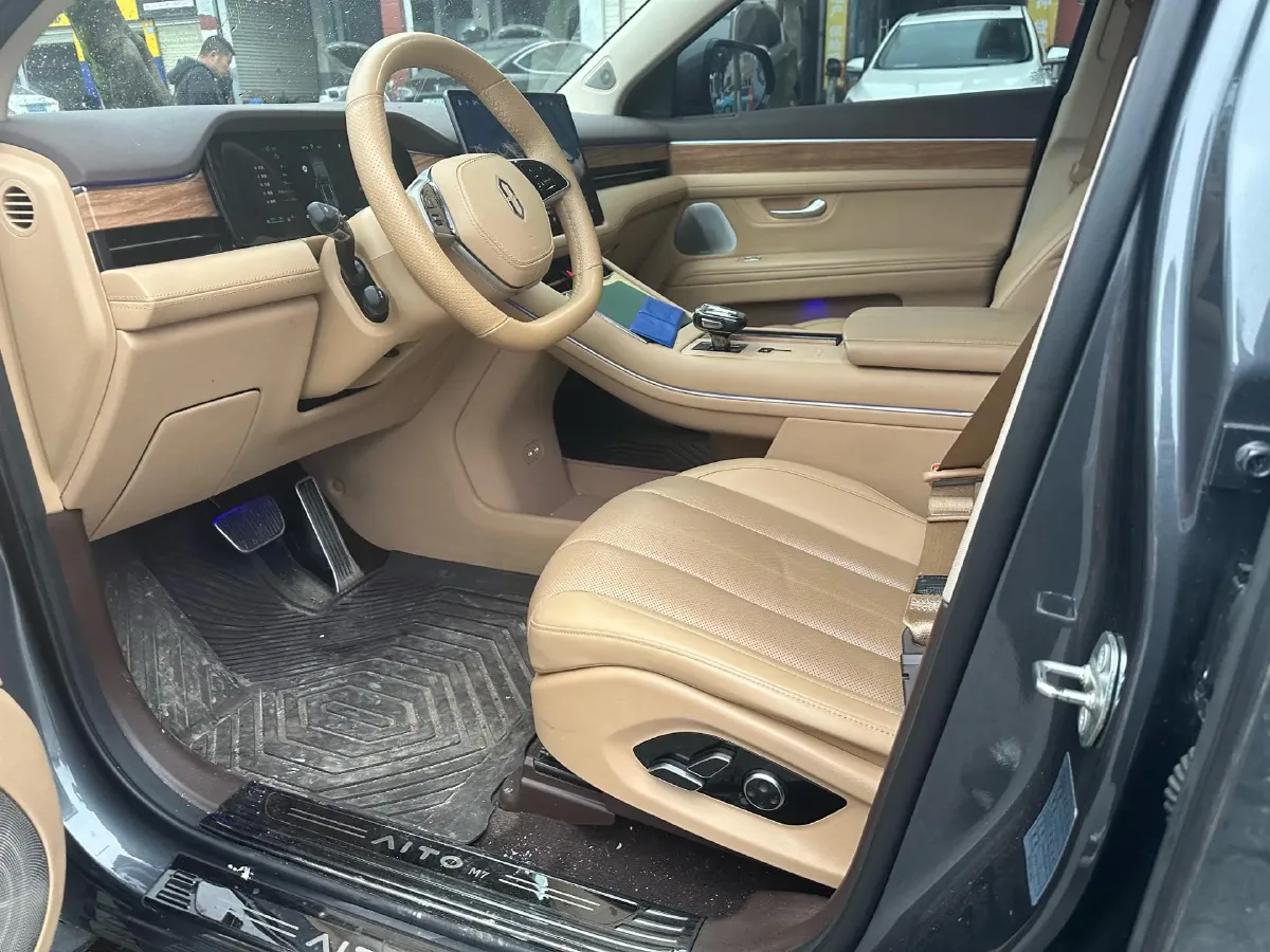 2024 AITO AITO M7 1.5T 152HP L4 REEV 40KWH,autocango,china used car exporter,china ev exporter,chinese used car exporter,chinese used ev exporter