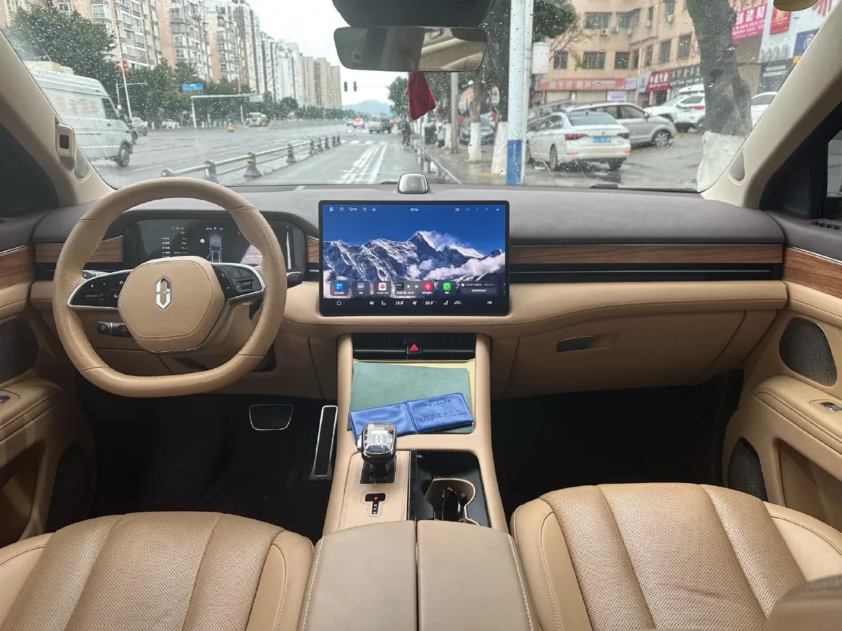 2024 AITO AITO M7 1.5T 152HP L4 REEV 40KWH,autocango,china used car exporter,china ev exporter,chinese used car exporter,chinese used ev exporter