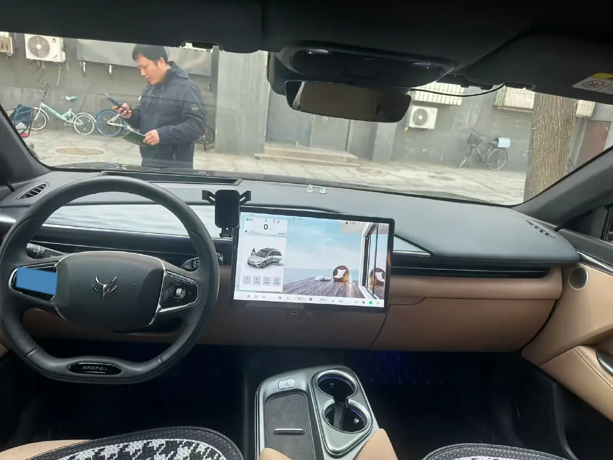 2024 HongQi H5 2.0T 224HP L4 8AT,autocango,china used car exporter,china ev exporter,chinese used car exporter,chinese used ev exporter