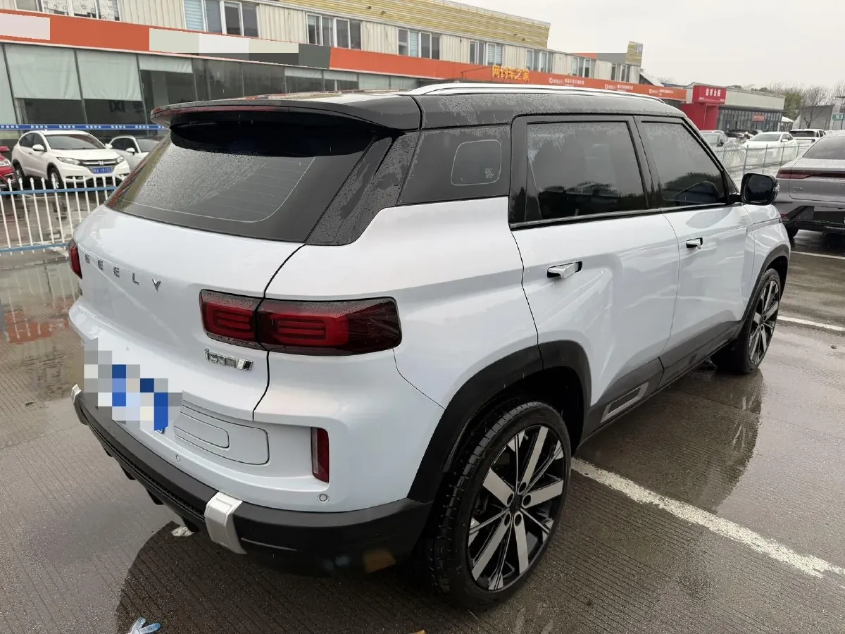 2023 Geely ICON 1.5T 181HP L4 7DCT,autocango,china used car exporter,china ev exporter,chinese used car exporter,chinese used ev exporter