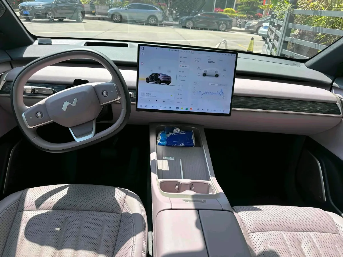 2024 ONVO L60 BEV 60KWH,autocango,china used car exporter,china ev exporter,chinese used car exporter,chinese used ev exporter