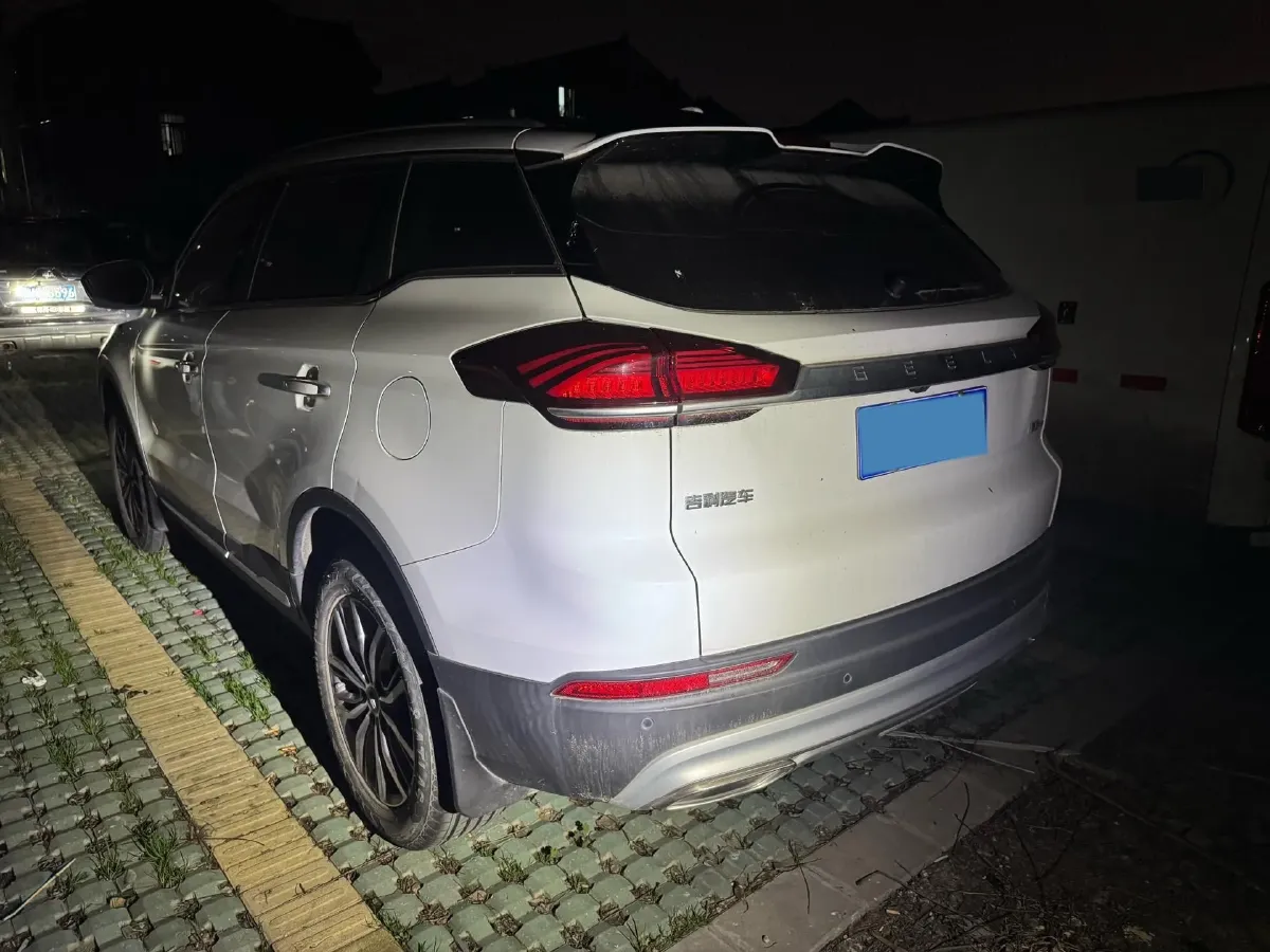 2022 Geely Azkarra 1.8T 184HP L4 7DCT,autocango,china used car exporter,china ev exporter,chinese used car exporter,chinese used ev exporter