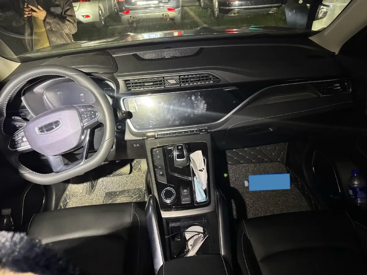 2022 Geely Azkarra 1.8T 184HP L4 7DCT,autocango,china used car exporter,china ev exporter,chinese used car exporter,chinese used ev exporter