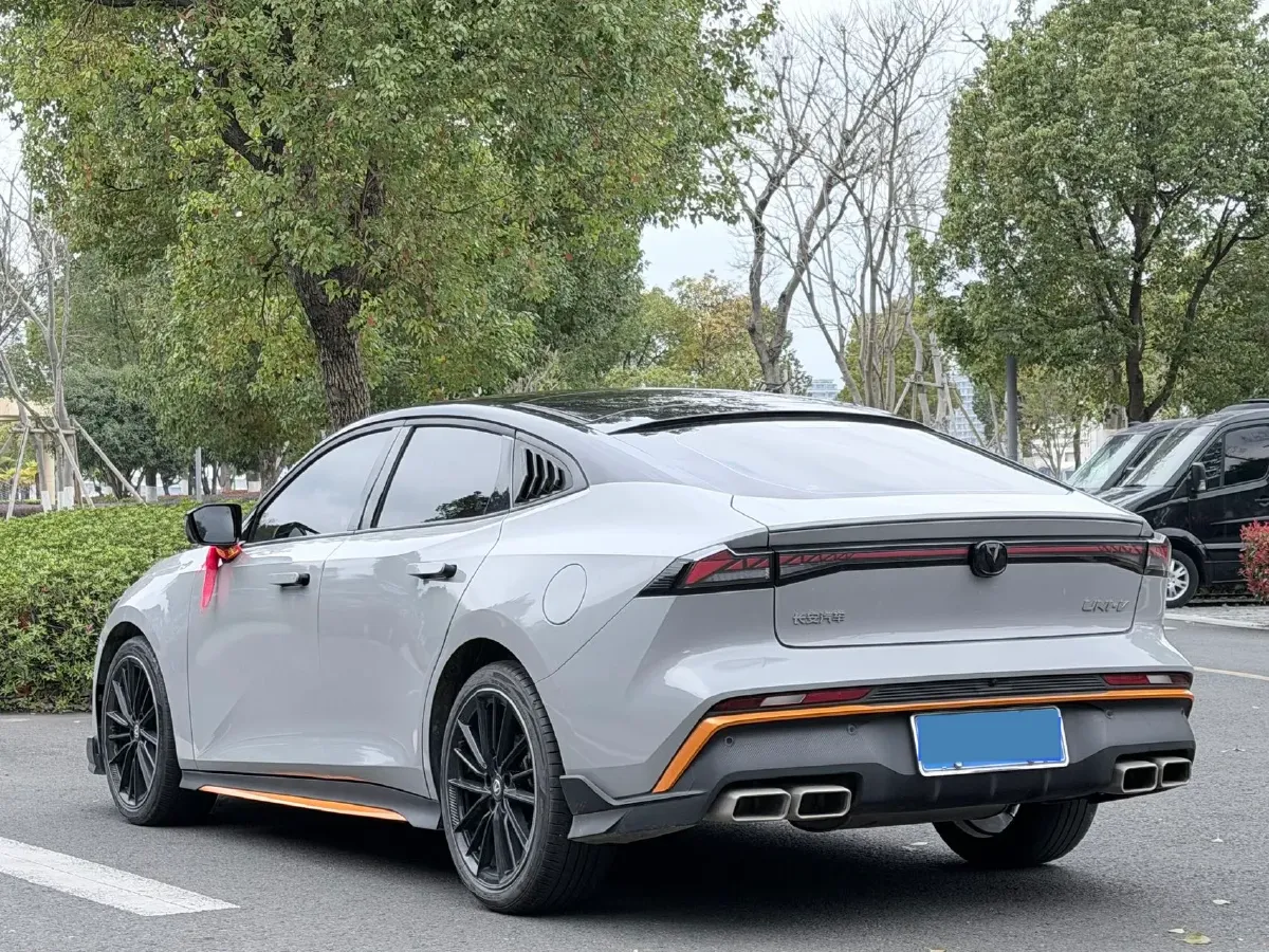 2024 ChangAn UNI-V 1.5T 188HP L4 7DCT,autocango,china used car exporter,china ev exporter,chinese used car exporter,chinese used ev exporter