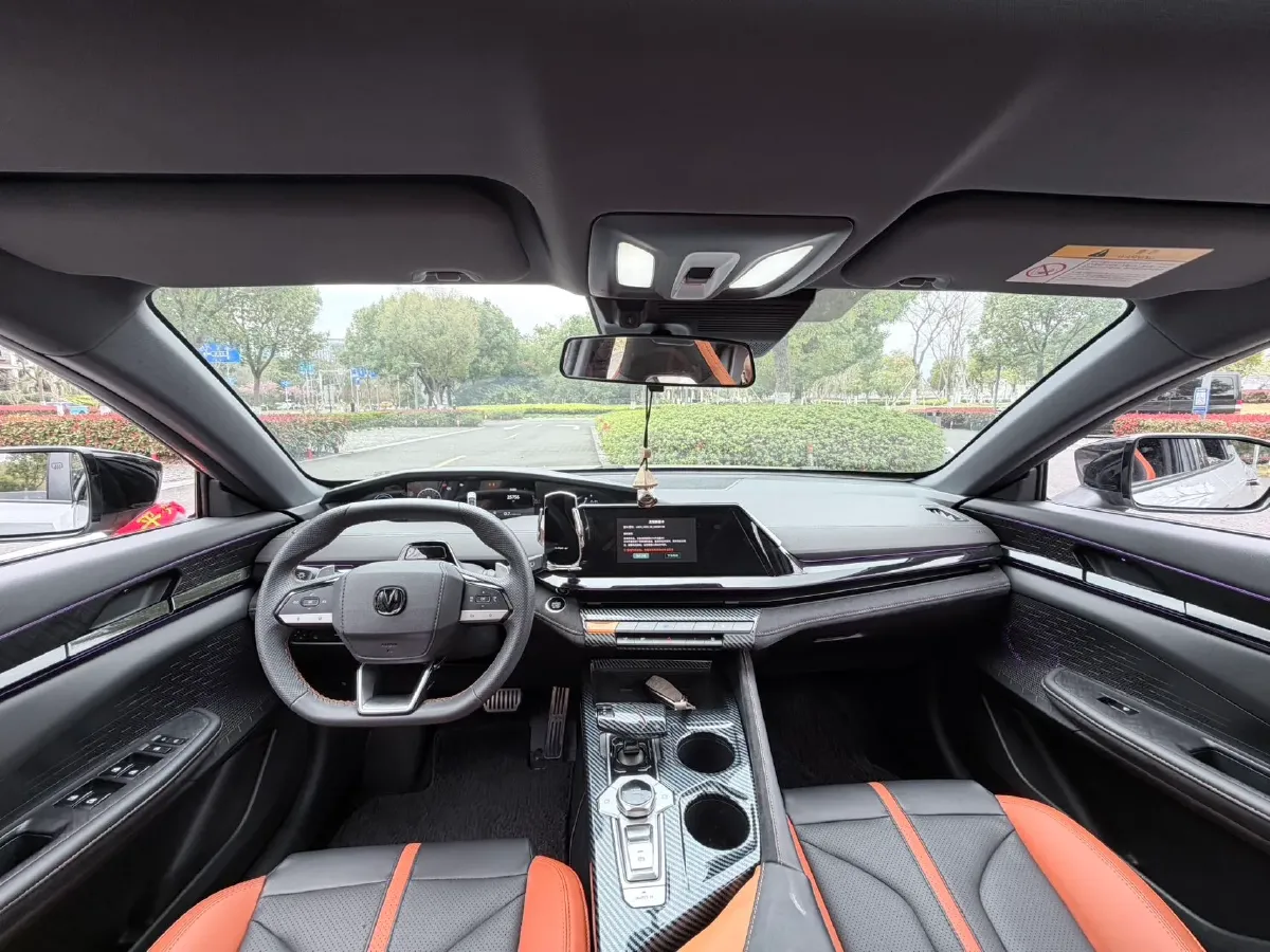 2024 ChangAn UNI-V 1.5T 188HP L4 7DCT,autocango,china used car exporter,china ev exporter,chinese used car exporter,chinese used ev exporter