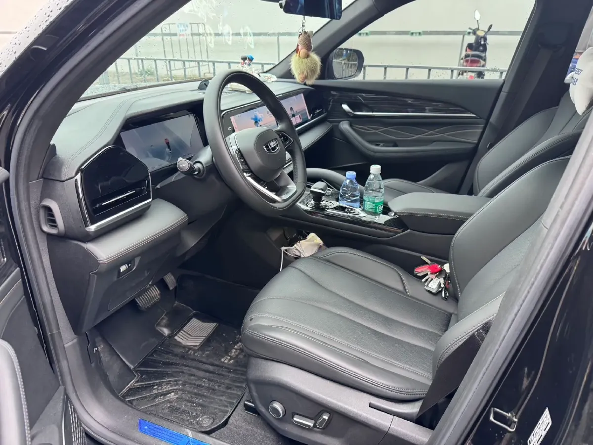 2024 Geely Monjaro 2.0T 218HP L4 7DCT,autocango,china used car exporter,china ev exporter,chinese used car exporter,chinese used ev exporter