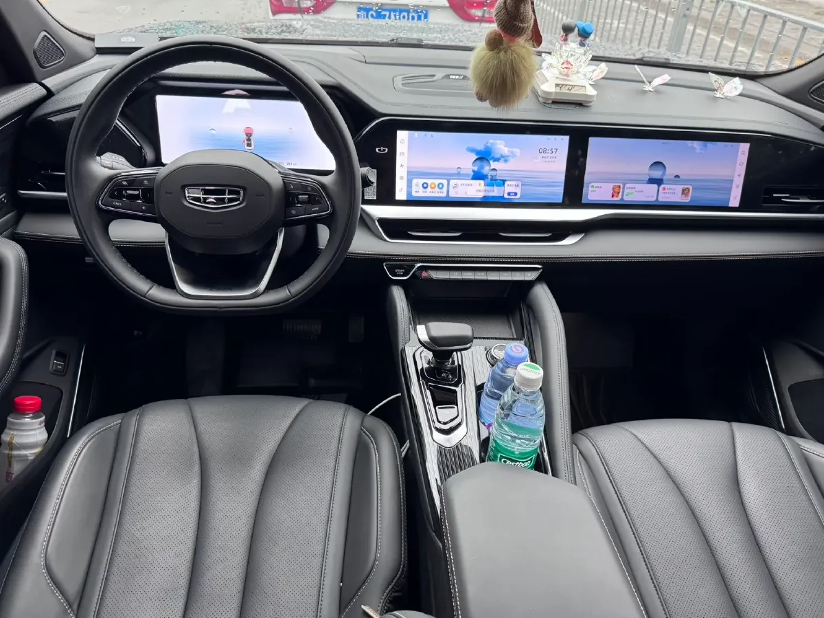 2024 Geely Monjaro 2.0T 218HP L4 7DCT,autocango,china used car exporter,china ev exporter,chinese used car exporter,chinese used ev exporter