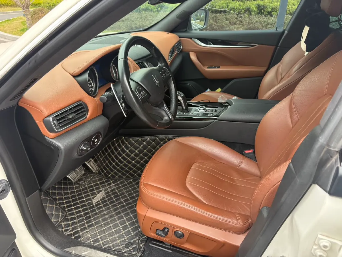 2019 Maserati Levante 3.0T 350HP V6 8AT,autocango,china used car exporter,china ev exporter,chinese used car exporter,chinese used ev exporter