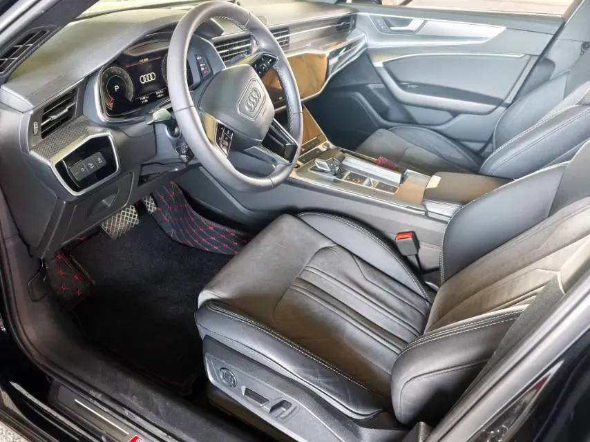 2021 Audi A6L 2.0T 224HP L4 7DCT,autocango,china used car exporter,china ev exporter,chinese used car exporter,chinese used ev exporter