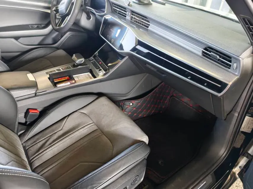 2021 Audi A6L 2.0T 224HP L4 7DCT,autocango,china used car exporter,china ev exporter,chinese used car exporter,chinese used ev exporter