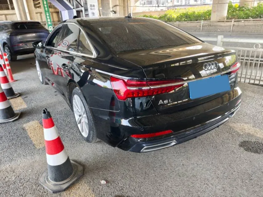 2021 Audi A6L 2.0T 224HP L4 7DCT,autocango,china used car exporter,china ev exporter,chinese used car exporter,chinese used ev exporter