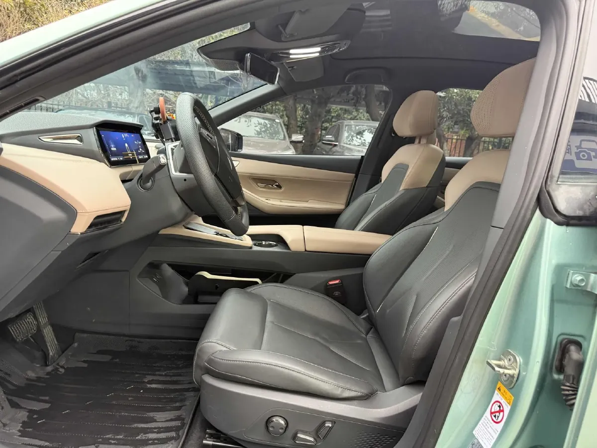 2022 DongFeng Forthing LingZhi EV BEV 68.4KWH,autocango,china used car exporter,china ev exporter,chinese used car exporter,chinese used ev exporter