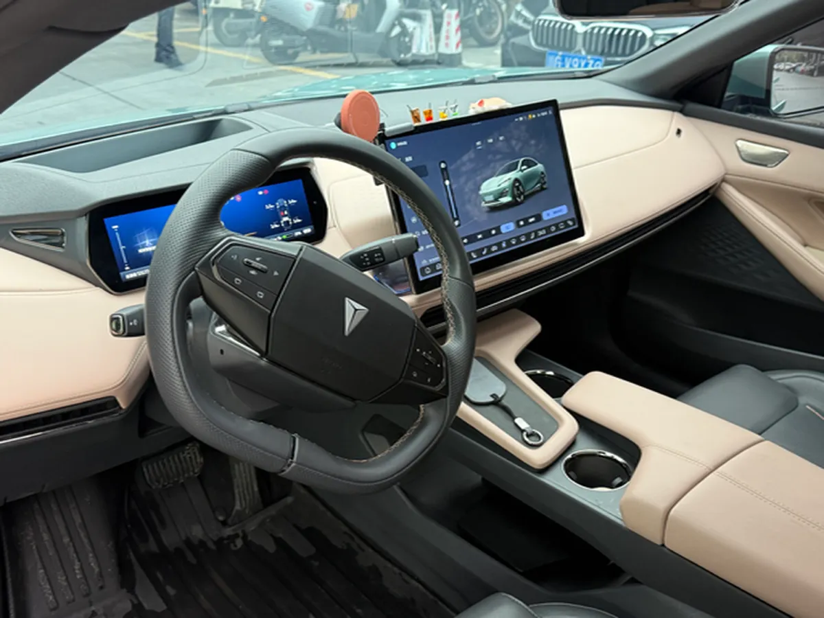 2022 DongFeng Forthing LingZhi EV BEV 68.4KWH,autocango,china used car exporter,china ev exporter,chinese used car exporter,chinese used ev exporter