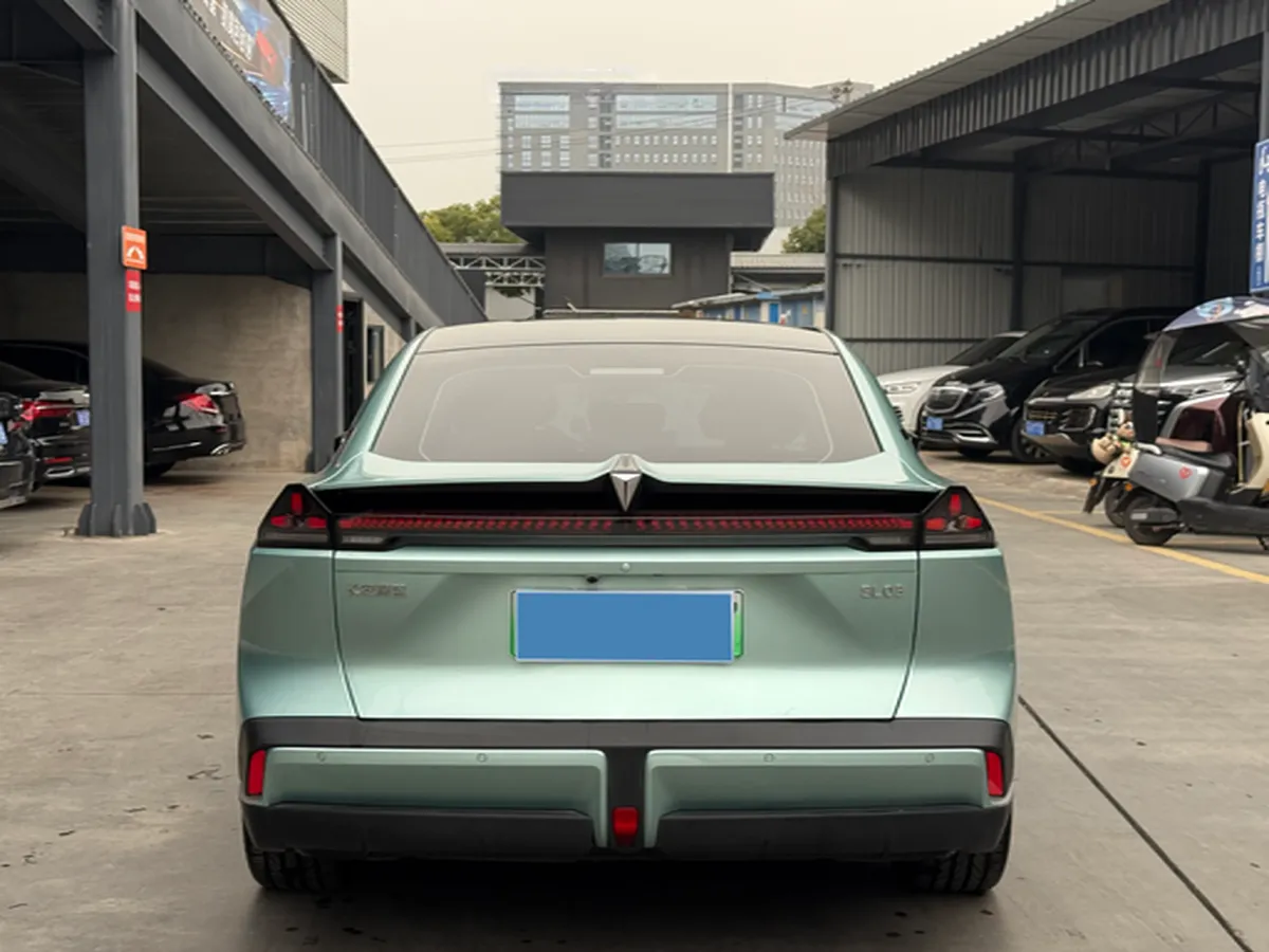 2022 DongFeng Forthing LingZhi EV BEV 68.4KWH,autocango,china used car exporter,china ev exporter,chinese used car exporter,chinese used ev exporter