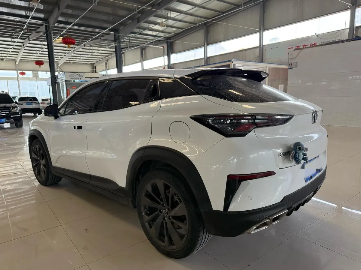 2022 ChangAn UNI-T 1.5T 188HP L4 7DCT,autocango,china used car exporter,china ev exporter,chinese used car exporter,chinese used ev exporter