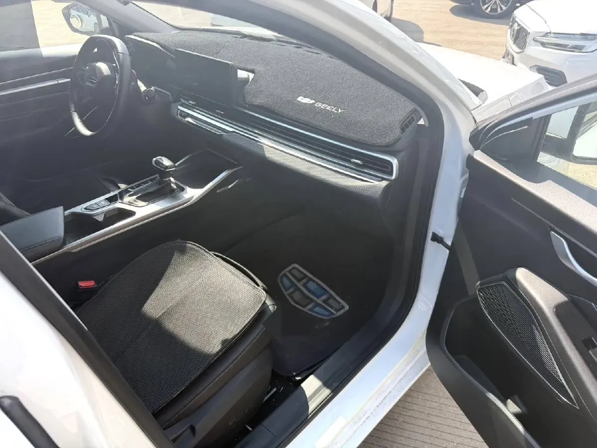 2022 Geely Emgrand 1.5L 114HP L4 CVT,autocango,china used car exporter,china ev exporter,chinese used car exporter,chinese used ev exporter