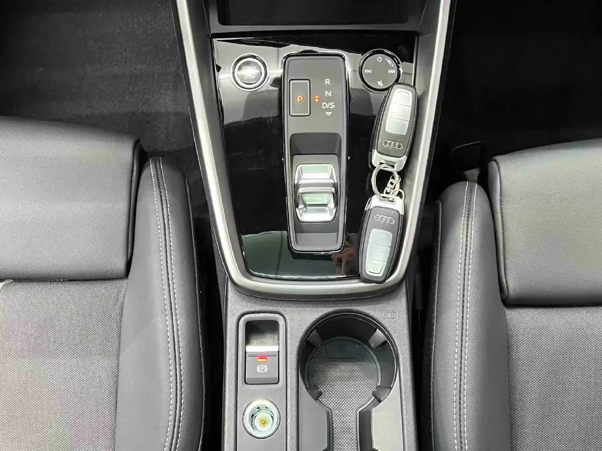 2022 Audi A3 1.4T 150HP L4 7DCT,autocango,china used car exporter,china ev exporter,chinese used car exporter,chinese used ev exporter