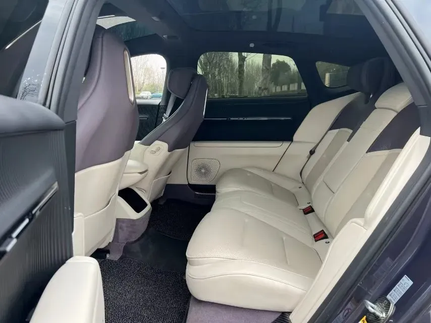 2024 Avatr 12 BEV 94.5KWH,autocango,china used car exporter,china ev exporter,chinese used car exporter,chinese used ev exporter