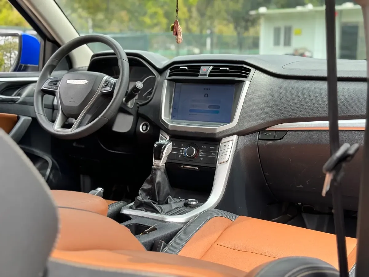 2021 MAXUS T70 2.0T 163HP L4 6MT,autocango,china used car exporter,china ev exporter,chinese used car exporter,chinese used ev exporter