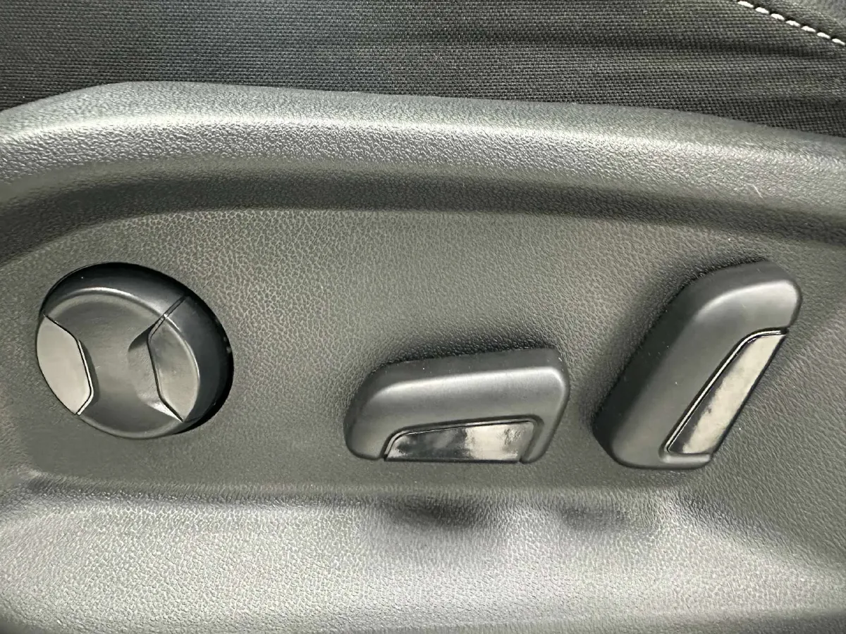 2022 Volkswagen T-Roc 1.4T 150HP L4 7DCT,autocango,china used car exporter,china ev exporter,chinese used car exporter,chinese used ev exporter