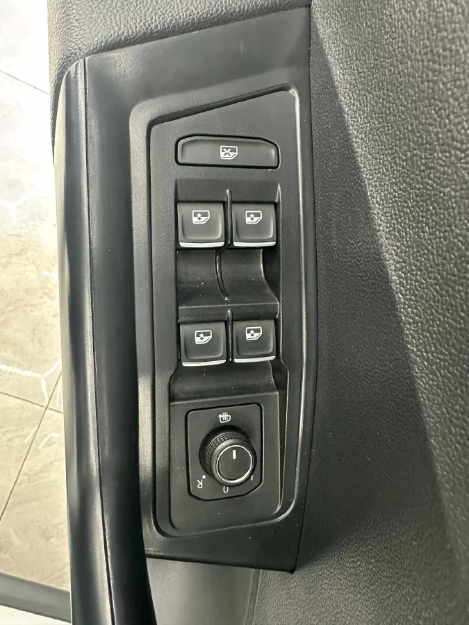 2022 Volkswagen T-Roc 1.4T 150HP L4 7DCT,autocango,china used car exporter,china ev exporter,chinese used car exporter,chinese used ev exporter