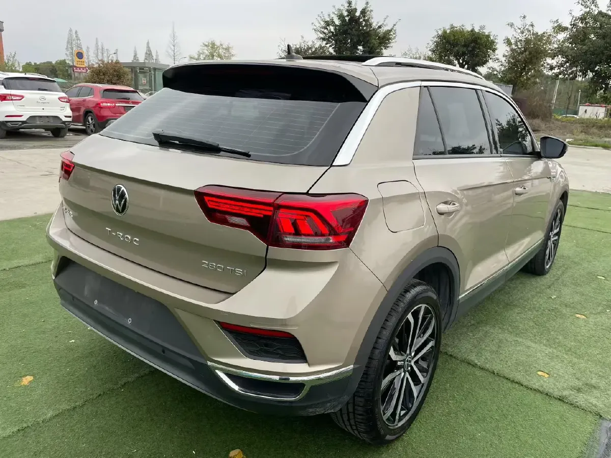 2022 Volkswagen T-Roc 1.4T 150HP L4 7DCT,autocango,china used car exporter,china ev exporter,chinese used car exporter,chinese used ev exporter