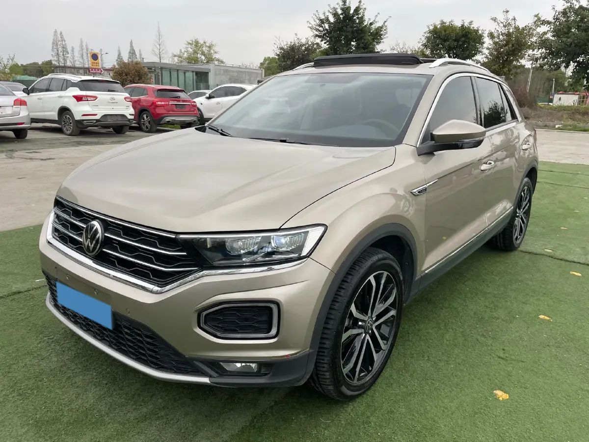 2022 Volkswagen T-Roc 1.4T 150HP L4 7DCT,autocango,china used car exporter,china ev exporter,chinese used car exporter,chinese used ev exporter