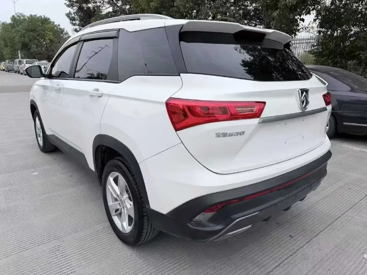 2018 BaoJun 530 1.5T 150HP L4 6MT,autocango,china used car exporter,china ev exporter,chinese used car exporter,chinese used ev exporter