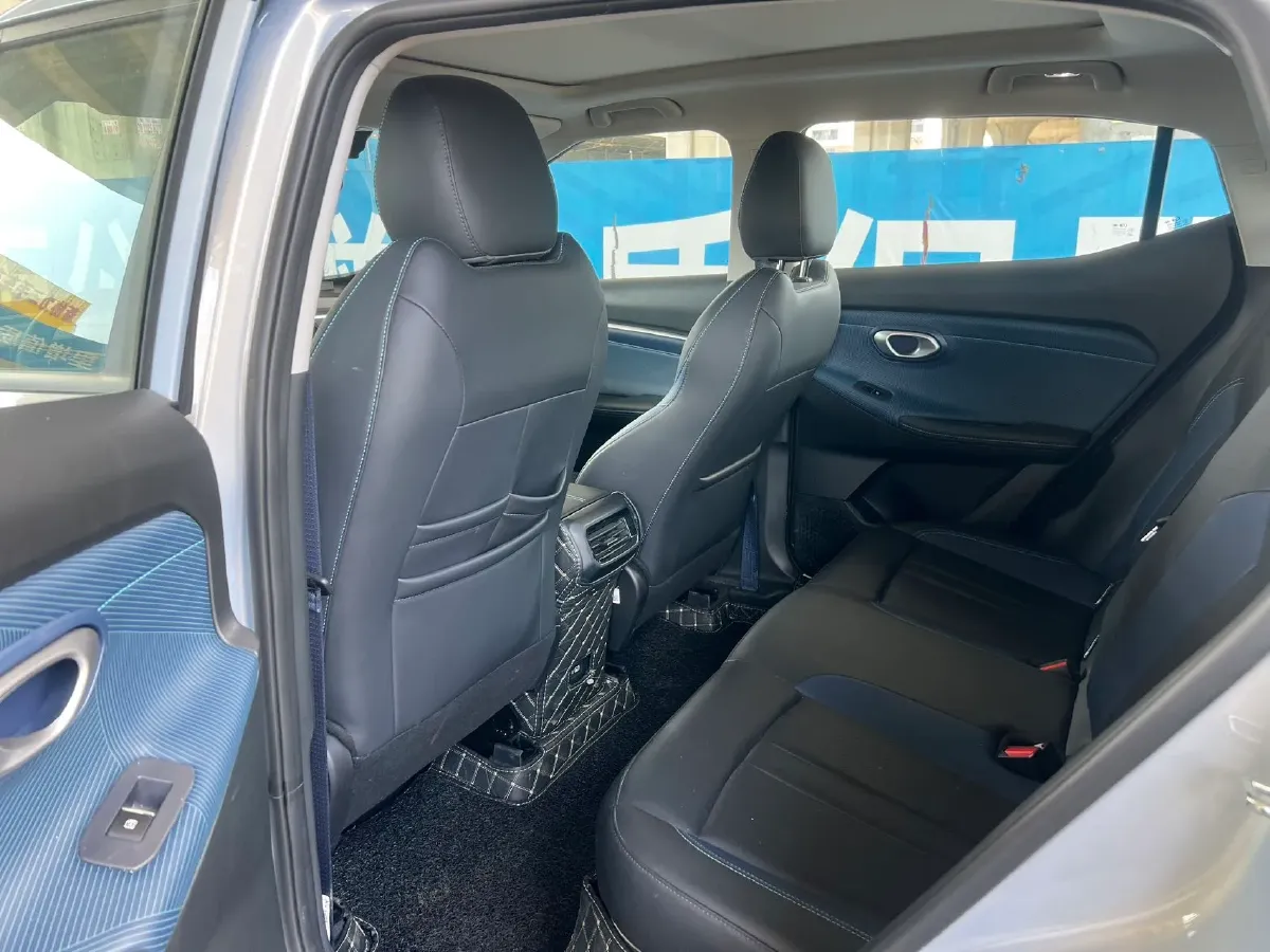 2025 GAC Trumpchi GS3 1.5T 177HP L4 7DCT,autocango,china used car exporter,china ev exporter,chinese used car exporter,chinese used ev exporter