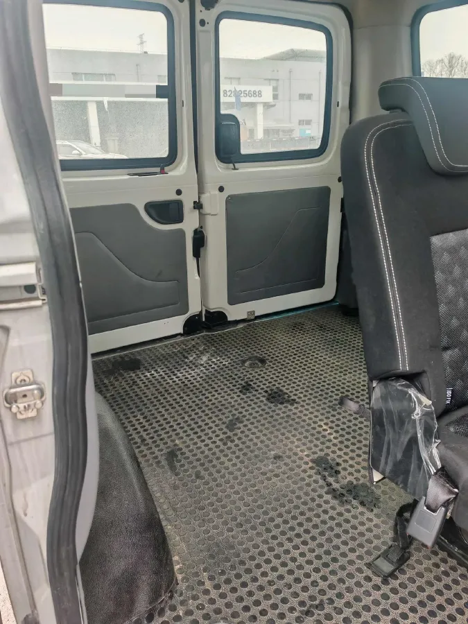 2024 MAXUS XinTu V80 2.0T 147HP L4 6SMG,autocango,china used car exporter,china ev exporter,chinese used car exporter,chinese used ev exporter