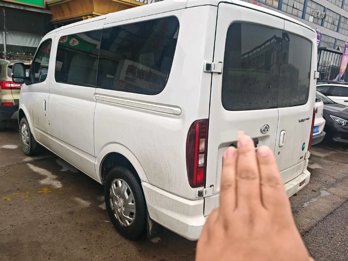 2024 MAXUS XinTu V80 2.0T 147HP L4 6SMG,autocango,china used car exporter,china ev exporter,chinese used car exporter,chinese used ev exporter