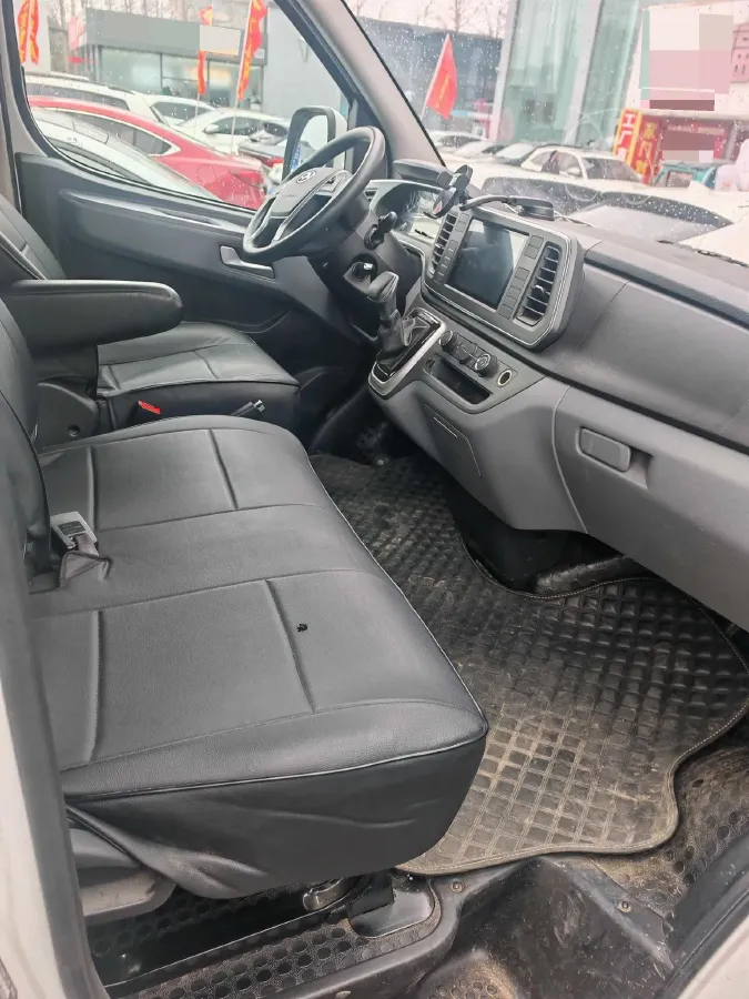 2024 MAXUS XinTu V80 2.0T 147HP L4 6SMG,autocango,china used car exporter,china ev exporter,chinese used car exporter,chinese used ev exporter