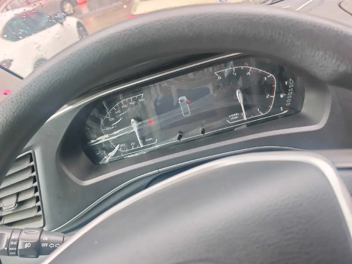 2024 MAXUS XinTu V80 2.0T 147HP L4 6SMG,autocango,china used car exporter,china ev exporter,chinese used car exporter,chinese used ev exporter