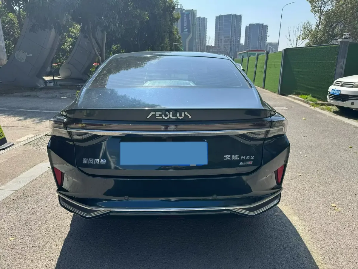 2021 DongFeng Aeolus YiXuan MAX 1.5T 190HP L4 7DCT,autocango,china used car exporter,china ev exporter,chinese used car exporter,chinese used ev exporter