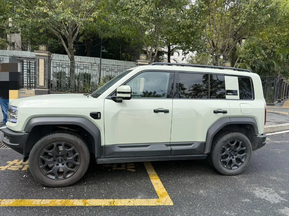 2023 Toyota Crown Kluger 2.5L 189HP L4 E-CVT Hybrid,autocango,china used car exporter,china ev exporter,chinese used car exporter,chinese used ev exporter