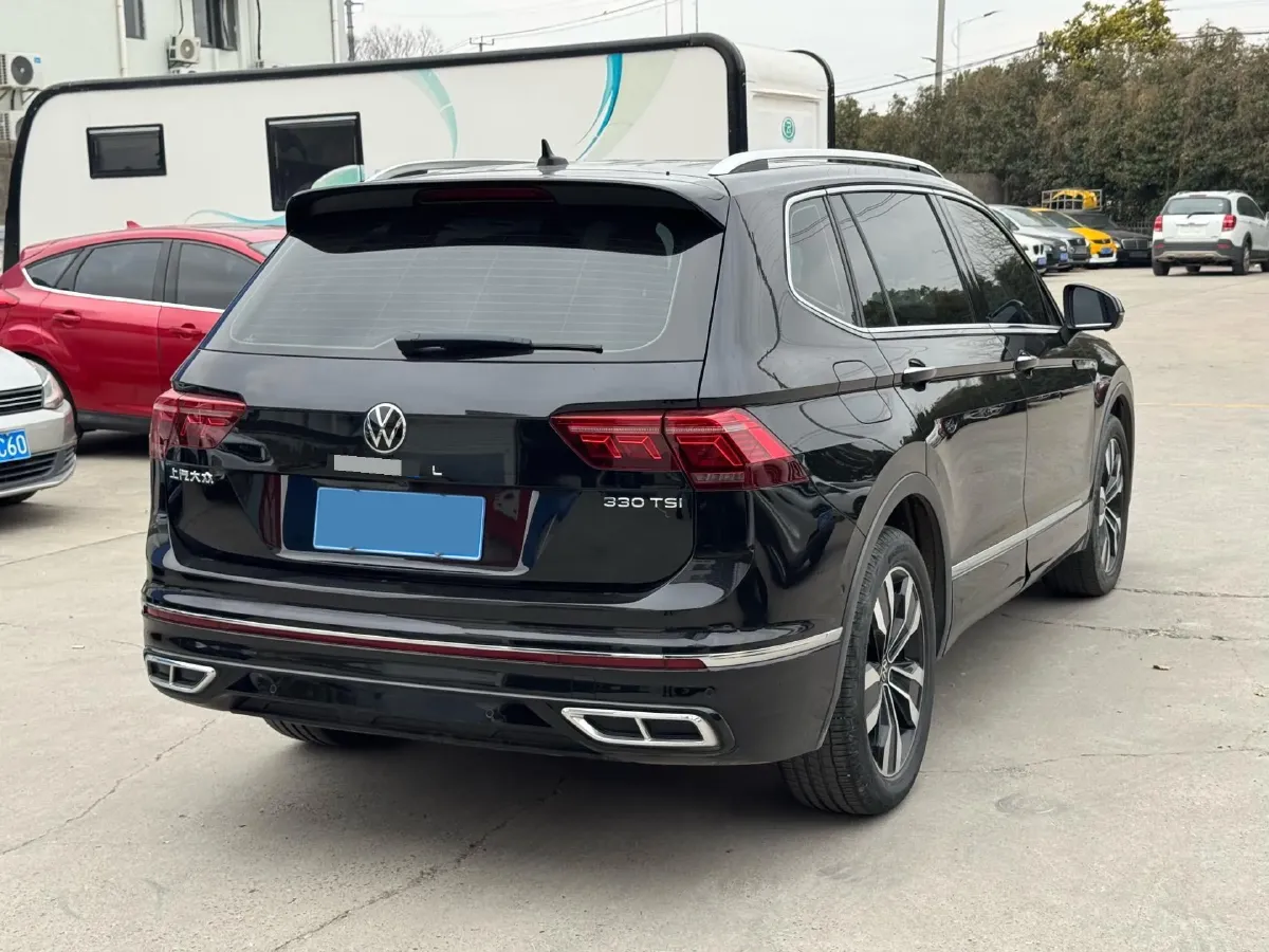 2023 Volkswagen Tiguan L 2.0T 186HP L4 7DCT,autocango,china used car exporter,china ev exporter,chinese used car exporter,chinese used ev exporter