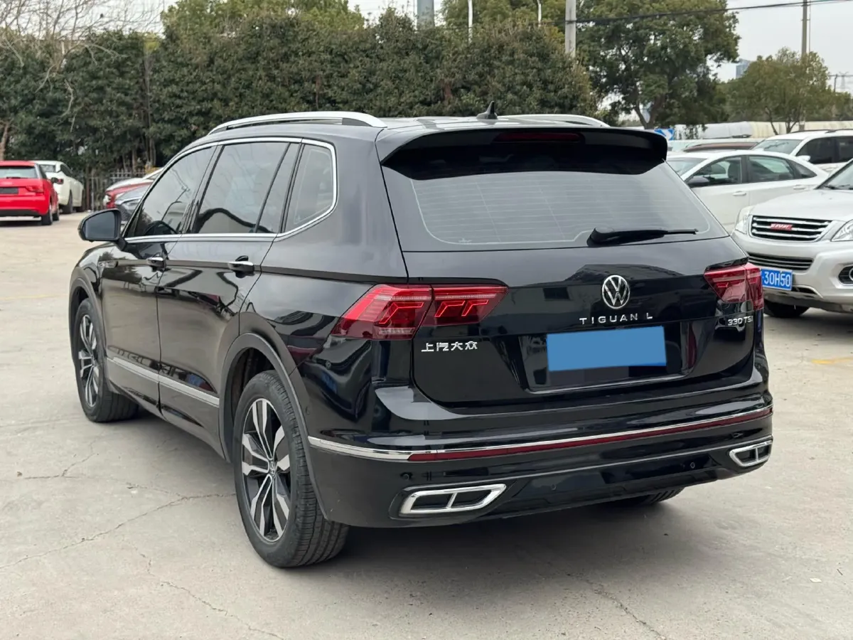2023 Volkswagen Tiguan L 2.0T 186HP L4 7DCT,autocango,china used car exporter,china ev exporter,chinese used car exporter,chinese used ev exporter